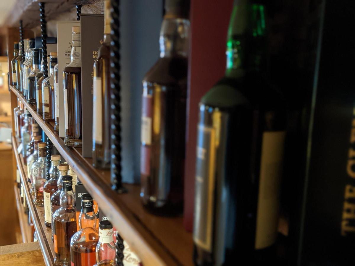 The Wayside And Whisky Barn Hotel Whitbeck Bagian luar foto